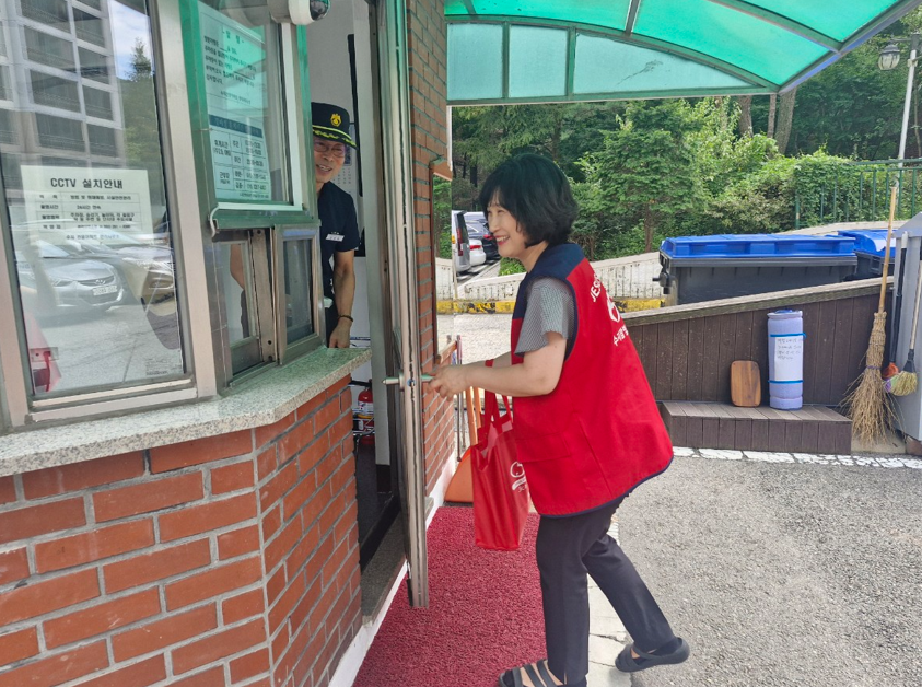 /user/s/sujichambit/editor/2510/35eb8f133a96bccc7087e78ca3753f2f_1760359266_0677.png 이미지크게보기