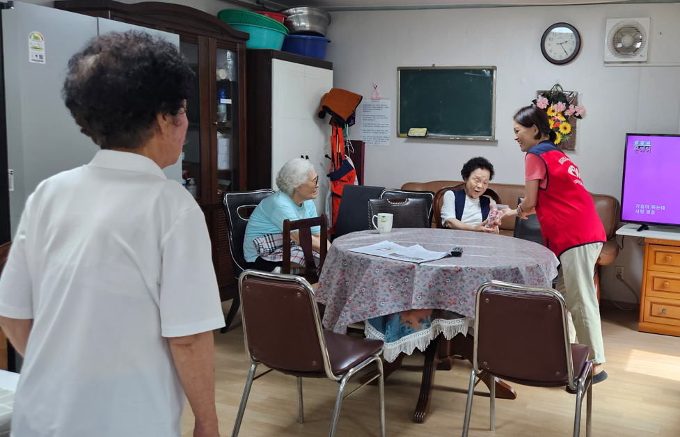 /user/s/sujichambit/editor/2510/35eb8f133a96bccc7087e78ca3753f2f_1760359290_7573.png 이미지크게보기