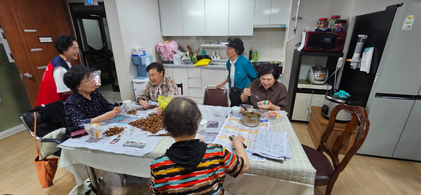 /user/s/sujichambit/editor/2510/35eb8f133a96bccc7087e78ca3753f2f_1760440426_6187.png 이미지크게보기