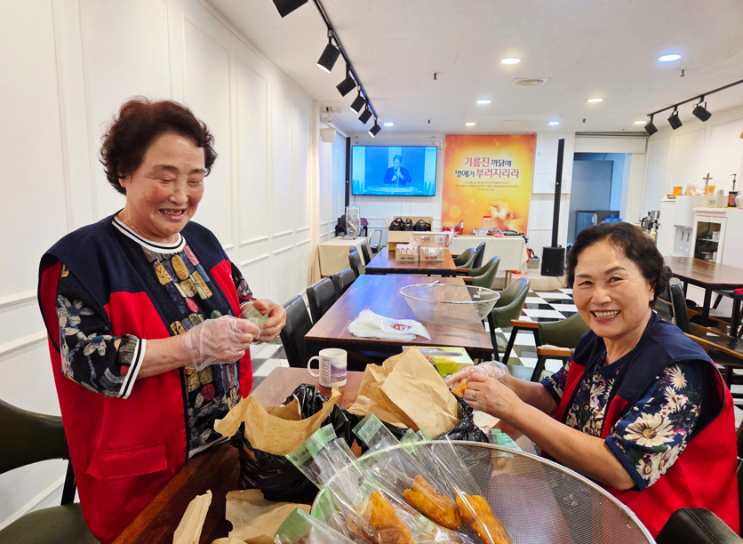 /user/s/sujichambit/editor/2510/7e5ba05e0386018b10fce6712a309295_1759740936_1132.png 이미지크게보기