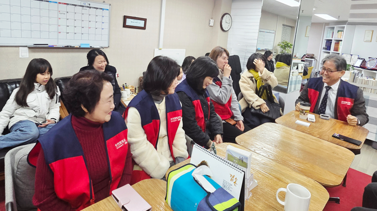 /user/s/sujichambit/editor/2512/47abd9a64e96a2527e168ce4d5172e63_1765114172_001.png 이미지크게보기