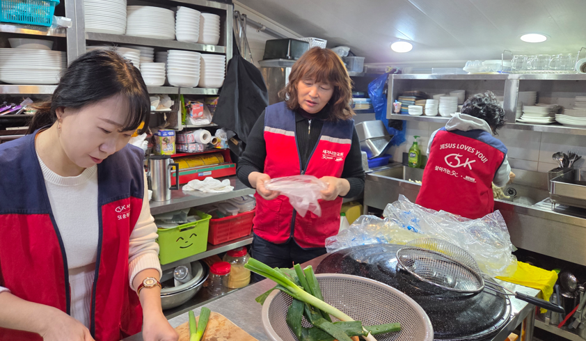 /user/s/sujichambit/editor/2512/47abd9a64e96a2527e168ce4d5172e63_1765114226_1244.png 이미지크게보기