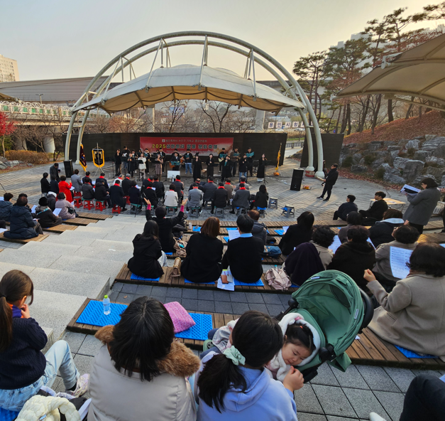 /user/s/sujichambit/editor/2512/79372ef818749d11936a2a989131a0c9_1764594606_0896.png 이미지크게보기