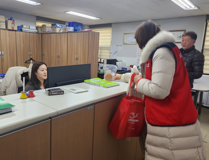 /user/s/sujichambit/editor/2602/131f8aeb72162902142b03ea5d73f9c0_1771502773_1696.png 이미지크게보기